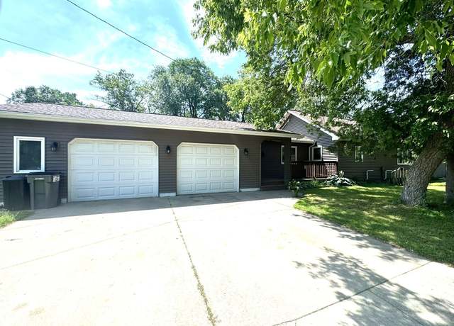 Property at 600 Gilbert Ave S, Park Rapids, MN 56470, 3 beds, 2 baths