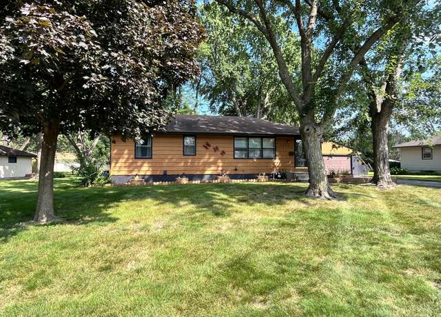 Property at 7032 Georgia Ave N, Brooklyn Park, MN 55428, 3 beds, 2 baths