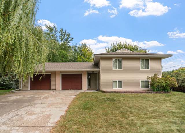 Property at 8281 Harkness Rd, Cottage Grove, MN 55016, 3 beds, 3 baths