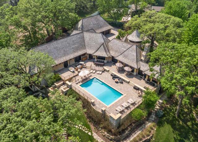 Property at 12535 Beach Cir, Eden Prairie, MN 55344, 5 beds, 6 baths