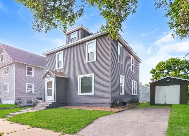 Property at 613 17th Ave NE, Minneapolis, MN 55413, 4 beds, 1 bath