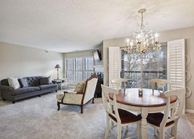 Property at 6155 Chasewood Pkwy #201, Minnetonka, MN 55343, 2 beds, 2 baths