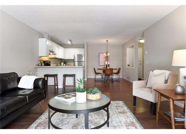 Property at 10211 Cedar Lake Rd #109, Minnetonka, MN 55305, 1 bed, 1 bath