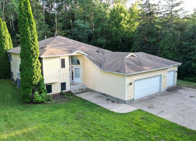 Property at 10059 101st St NE, Otsego, MN 55362, 4 beds, 2 baths