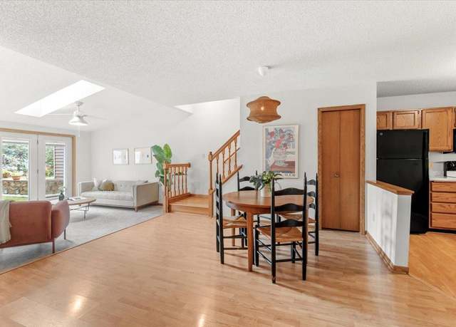Property at 1918 Southpointe Ter Unit W1918, Eagan, MN 55122, 2 beds, 3 baths