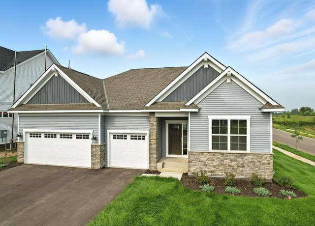 Property at 1904 Sparrow Dr, Shakopee, MN 55379, 4 beds, 3 baths