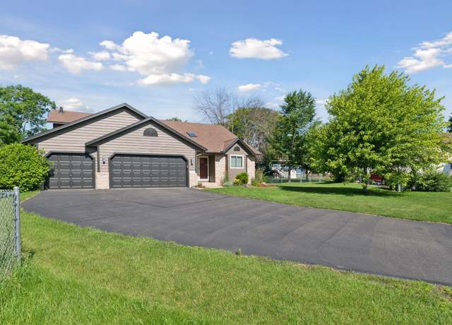 Property at 16276 Greenbriar Ct, Lakeville, MN 55044, 4 beds, 2 baths