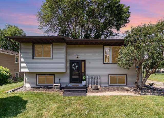 Property at 1196 Tyler St S, Shakopee, MN 55379, 3 beds, 2 baths