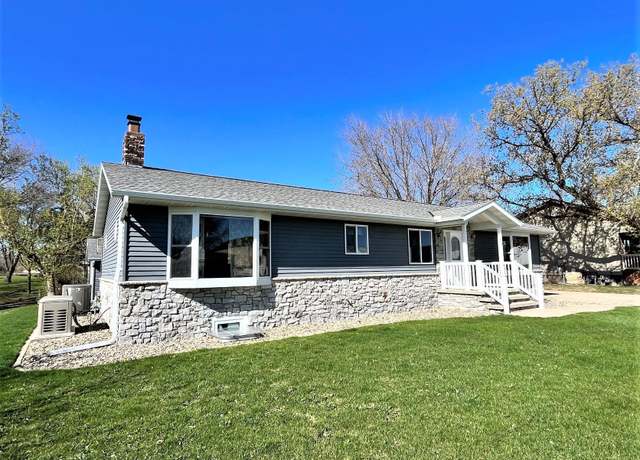 Property at 1428 2nd St S, Sauk Centre, MN 56378, 2 beds, 2 baths