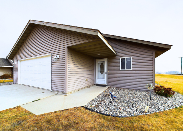 Property at 114 8th St S, Hoffman, MN 56339, 2 beds, 2 baths