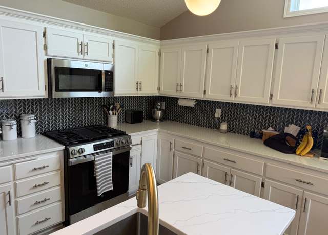 Property at 7820 Palmgren Ave NE, Otsego, MN 55330, 4 beds, 2 baths