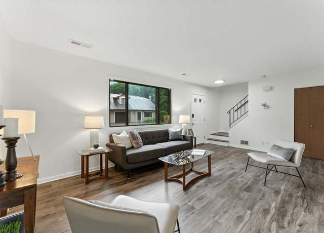 Property at 1216 Ferndale St N, Maplewood, MN 55119, 2 beds, 1 bath