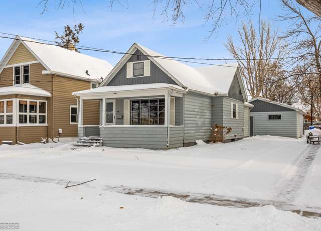 Property at 713 2nd St N, Fargo, ND 58102, 2 beds, 1 bath