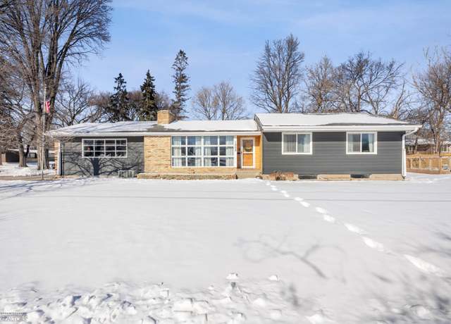 Property at 1002 12th Ave S, Moorhead, MN 56560, 4 beds, 2 baths