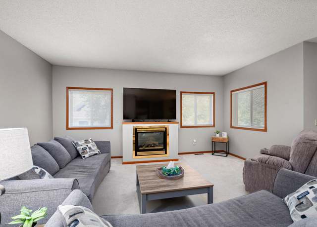 Property at 9012 Sawgrass Gln, Maple Grove, MN 55311, 2 beds, 2 baths