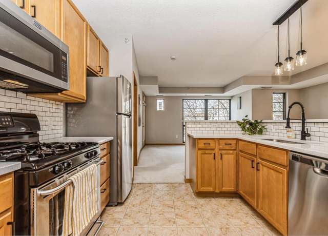 Property at 2565 Franklin Ave #302, Saint Paul, MN 55114, 1 bed, 2 baths