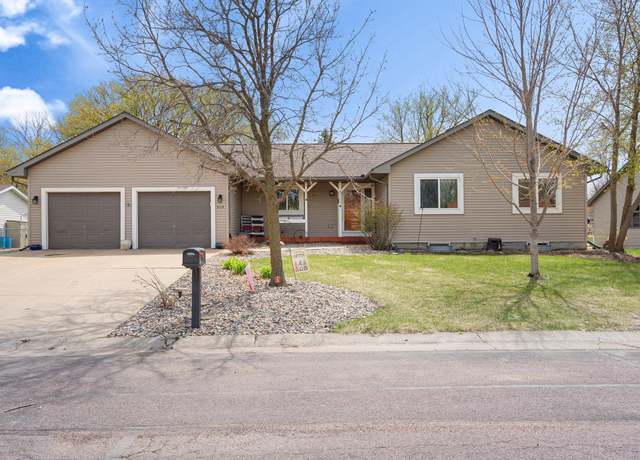 Property at 404 6th St NW, New Richland, MN 56072, 4 beds, 3 baths