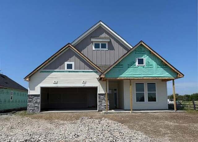 Property at 7665 Swan St, Lino Lakes, MN 55038, 2 beds, 2 baths