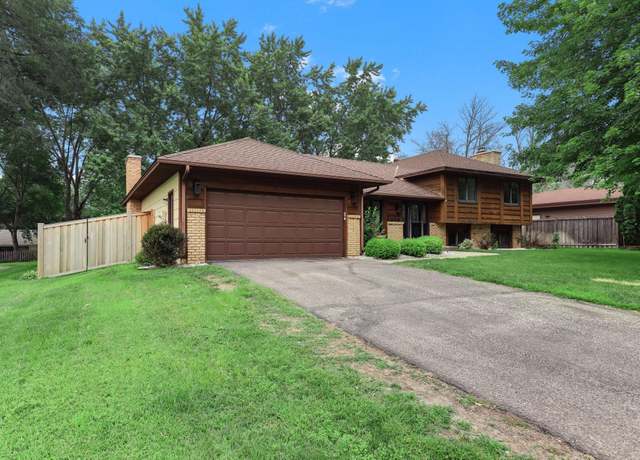 Property at 1010 E 157th St, Burnsville, MN 55306, 4 beds, 3 baths