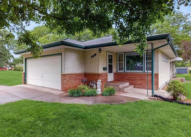 Property at 2913 Stinson Blvd, Saint Anthony, MN 55418, 3 beds, 2 baths