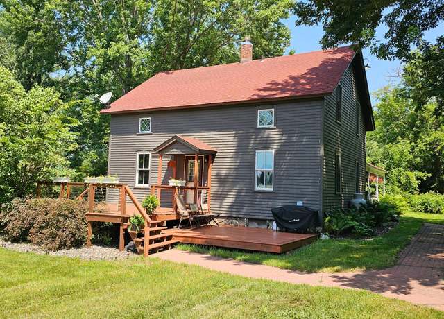 Property at 708 220th Ave, Somerset, WI 54025, 5 beds, 2 baths