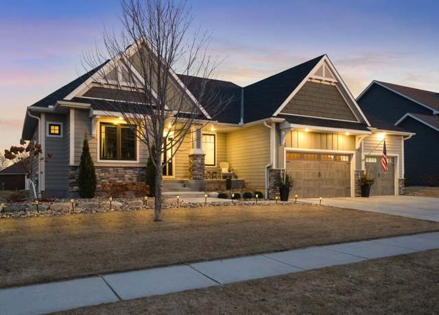 Property at 7904 Shadyview Ln N, Maple Grove, MN 55311, 4 beds, 4 baths