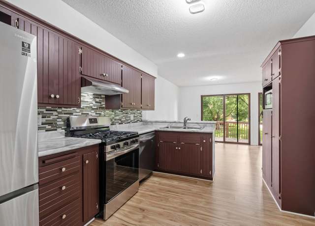 Property at 14377 Chestnut Dr, Eden Prairie, MN 55347, 3 beds, 2 baths