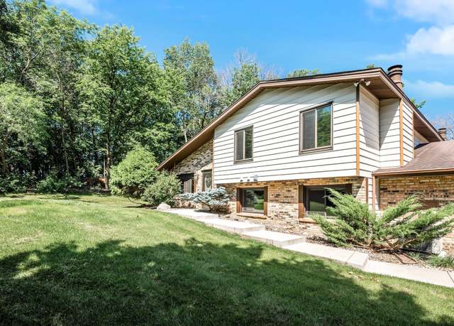 Property at 1010 Zanzibar Ln N, Plymouth, MN 55447, 3 beds, 2 baths