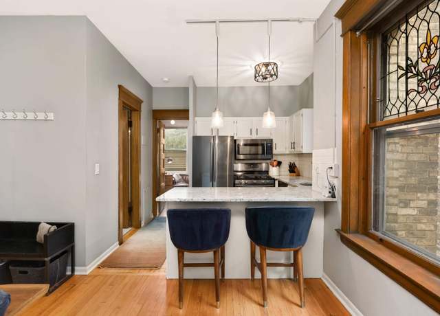 Property at 635 Grand Ave #4, Saint Paul, MN 55105, 1 bed, 1 bath