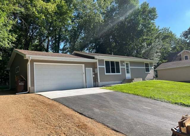 Property at 1906 Hawk Trl, Buffalo, MN 55313, 3 beds, 2 baths