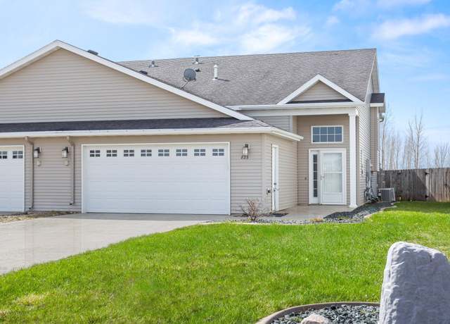 Property at 823 Cinnamon Ridge Pl, West Fargo, ND 58078, 3 beds, 2 baths