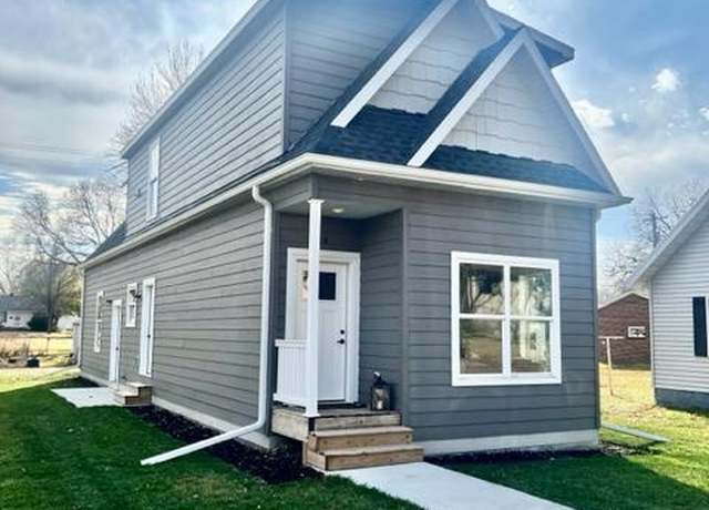 Property at 516 E Elm St, Redwood Falls, MN 56283, 3 beds, 2 baths