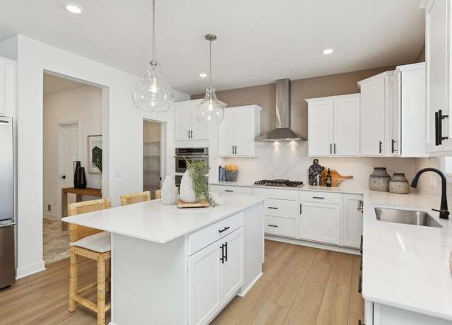 Property at 1053 Aster Blvd, Rosemount, MN 55068, 4 beds, 3 baths