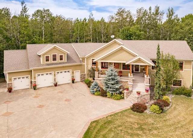 Property at 5325 Roosevelt Dr, Hermantown, MN 55811, 5 beds, 5 baths