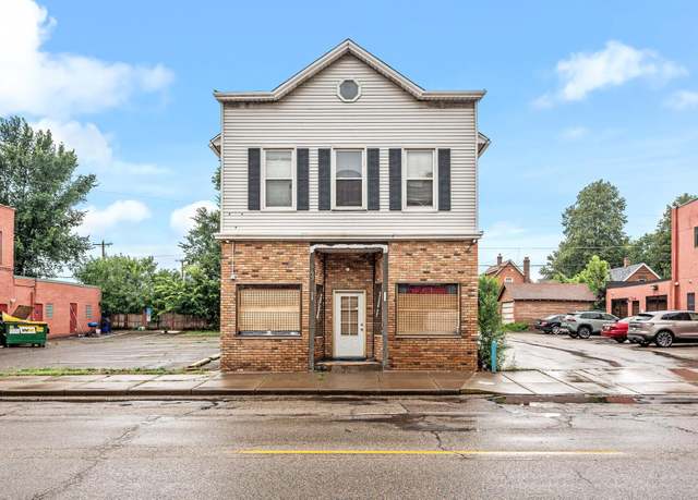 Property at 849 Rice St, Saint Paul, MN 55117, 3 beds, 4 baths