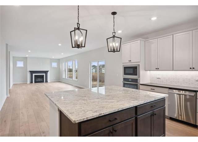 Property at 1509 Philipp Way, Shakopee, MN 55379, 4 beds, 3 baths