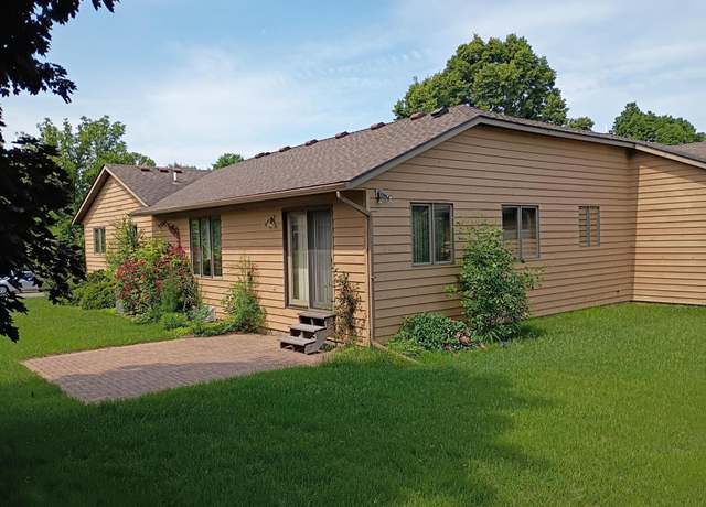 Property at 1820 Red Fox Rd, Saint Cloud, MN 56301, 3 beds, 2 baths