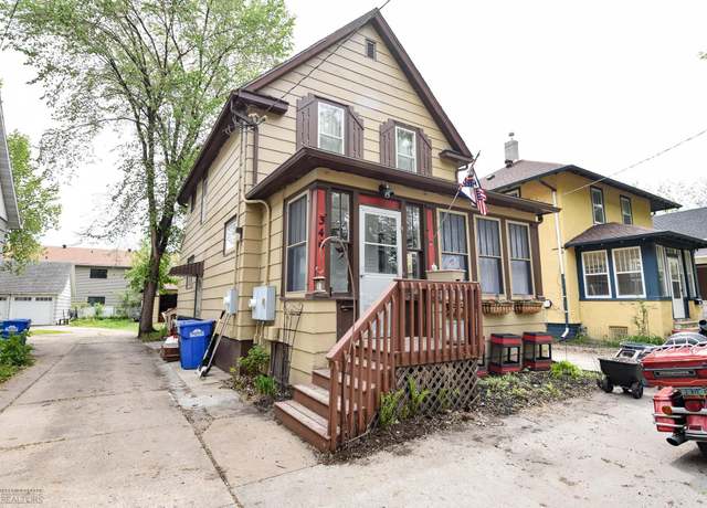 Property at 346 9 Ave S, Fargo, ND 58103, 6 beds, 3 baths