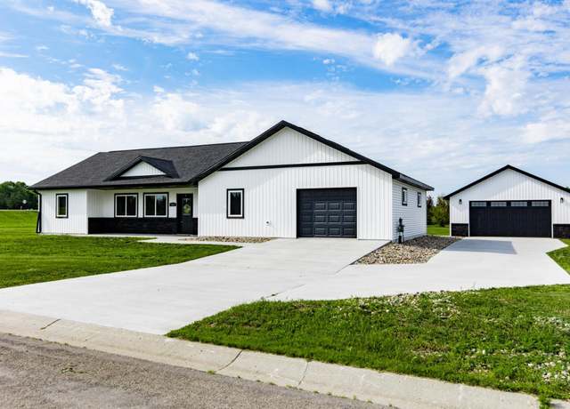 Property at 106 Pheasant St, Audubon, MN 56511, 3 beds, 2 baths
