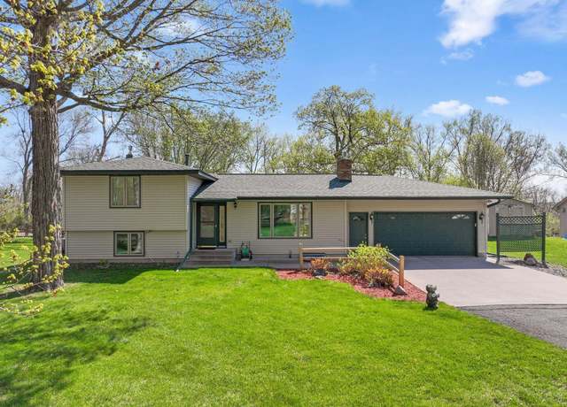 Property at 50609 Shorewood Cir E, Rush City, MN 55069, 3 beds, 3 baths