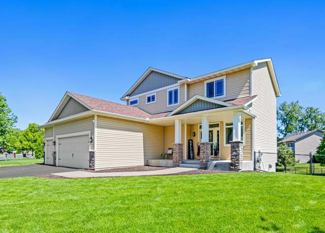 Property at 889 Kelly St, Lino Lakes, MN 55014, 4 beds, 4 baths