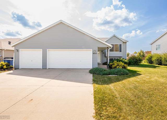 Property at 3115 34th St S, Moorhead, MN 56560, 4 beds, 2 baths