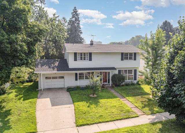 Property at 42 Nelson St, Saint Paul, MN 55119, 4 beds, 3 baths