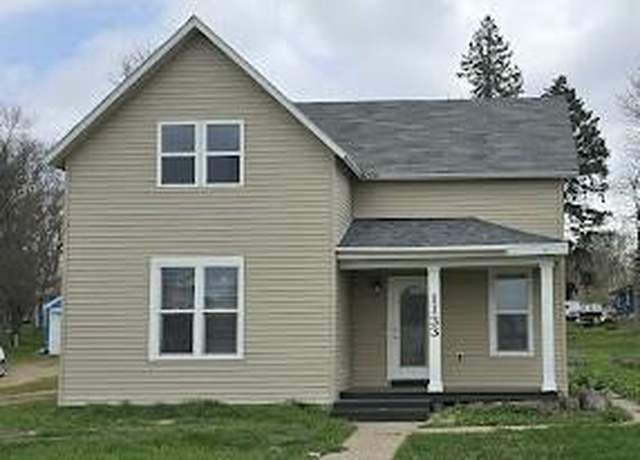 Property at 1133 Miller Ave, Windom, MN 56101, 4 beds, 1 bath