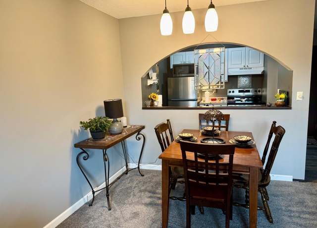 Property at 1181 Edgcumbe Rd #213, Saint Paul, MN 55105, 1 bed, 1 bath