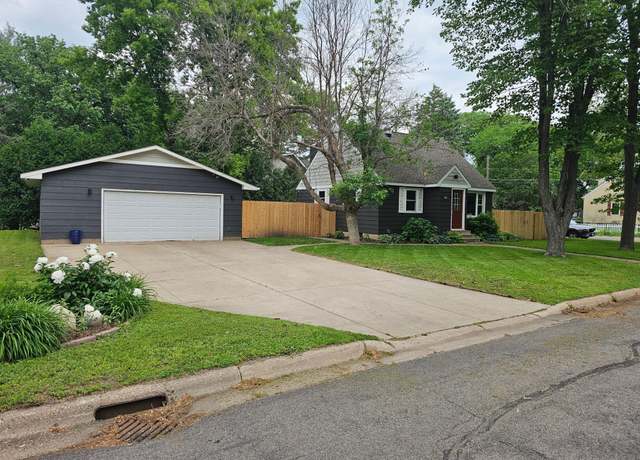 Property at 543 S Shore Dr, Forest Lake, MN 55025, 3 beds, 2 baths