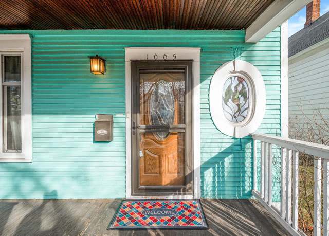 Property at 1005 Mclean Ave, Saint Paul, MN 55106, 4 beds, 2 baths