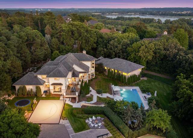 Property at 11068 Bell Oaks Estate Rd, Eden Prairie, MN 55347, 6 beds, 8 baths