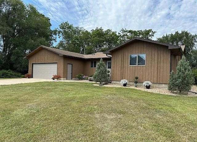 Property at 2255 Cedar Park Ct SE, Rochester, MN 55904, 3 beds, 3 baths