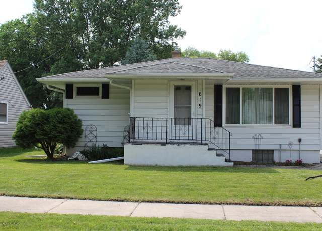 Property at 619 15th St N, Moorhead, MN 56560, 3 beds, 2 baths